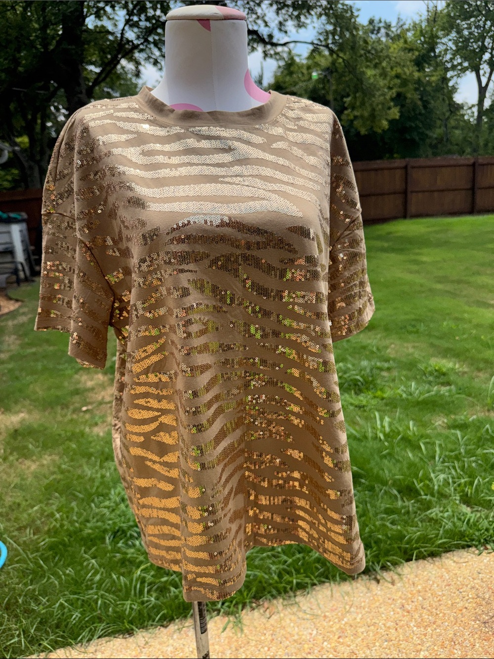 NWT.  Never worn! Elegant Gold Sequin Short Sleeve Top